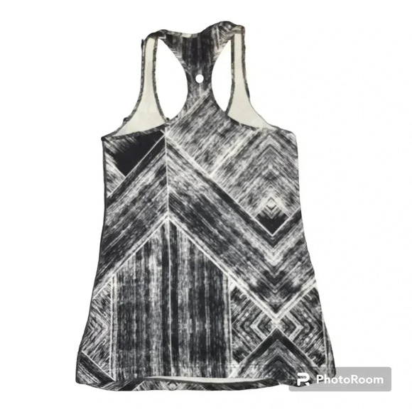 Lululemon tank top with black and white tile design - Picture 3 of 3